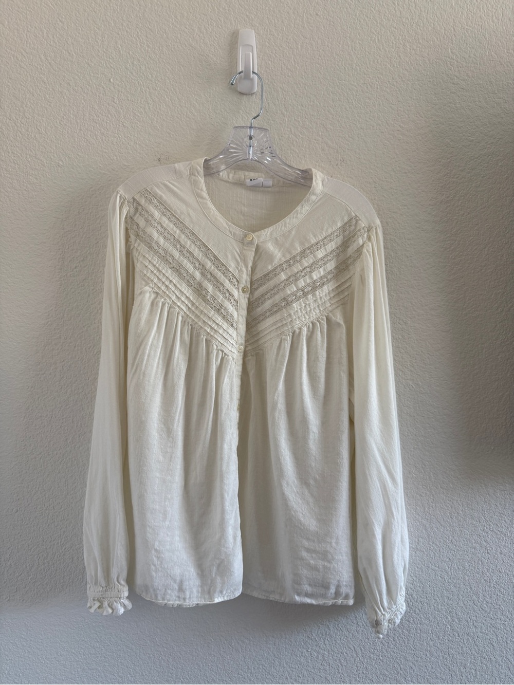 Gap Relaxed Lace Top